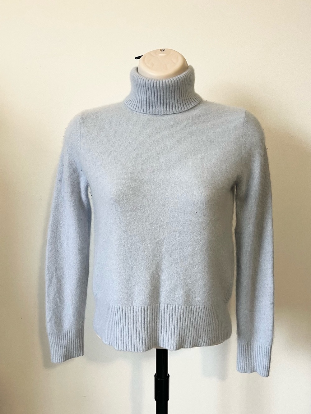 Lord & Taylor Two Ply Cashmere Sweater Light Blue Ribbed Turtleneck